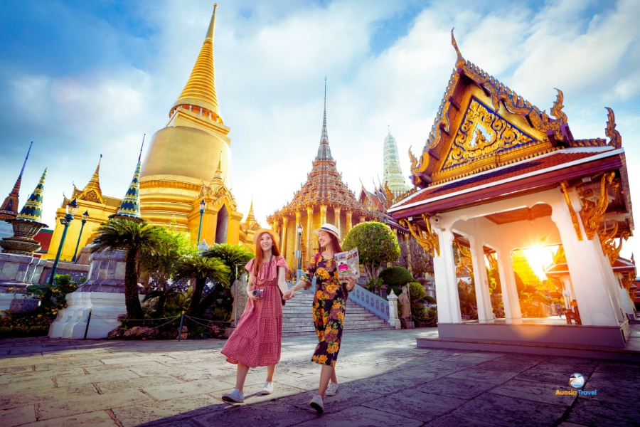 Tourists exploring the Grand Palace complex in Bangkok Thailand – Auasia Travel